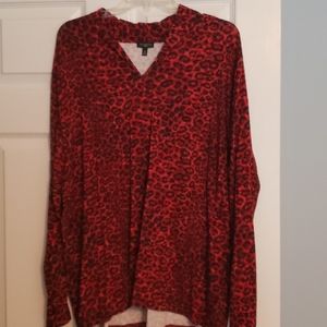 Red leopard print top